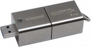 clé USB Kingston Data Traveler HyperX Predator coute 1400 euros